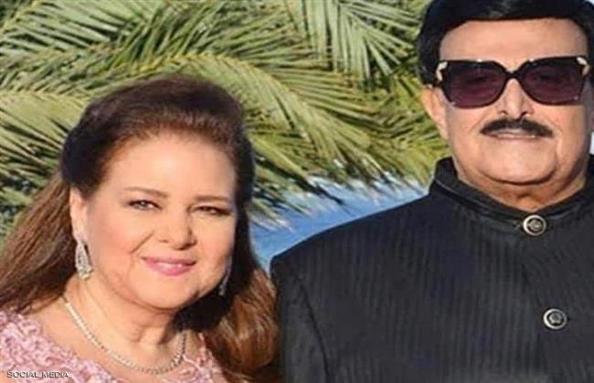 أعمال فنية جمعت الفنان سمير غانم الفنانة ودلال عبد العزيز