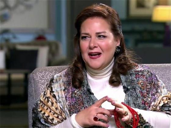 مهرجان أسوان لأفلام المرأة: دلال عبد العزيز تركت رصيدا سيبقي في الذاكرة 