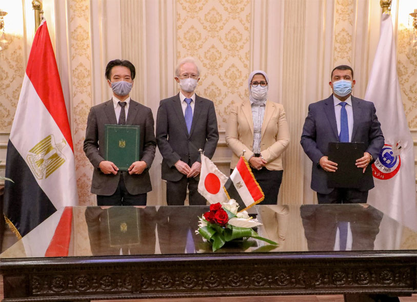 هالة زايد تستقبل السفير الياباني لدى مصر لتعزيز سبل التعاون في القطاع الصحي