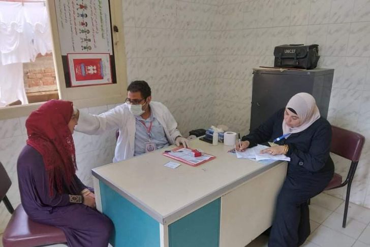 الكشف الطبى على 1500 شخص بالكراكات فى كفر الشيخ