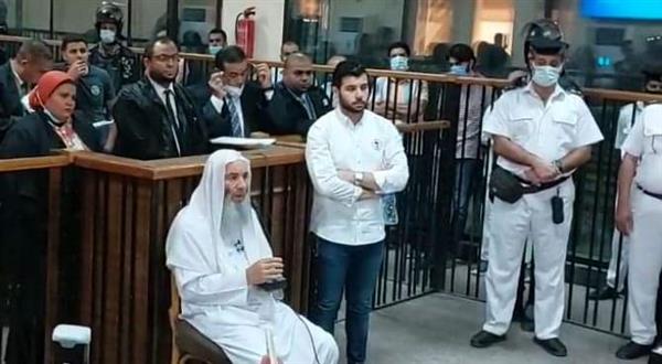 محمد حسان: الإخوان رفعوا شعار الشرعية أو الدماء