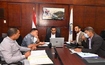 نائب محافظ قنا يعقد اجتماعا لمناقشة موقف تقنين أراضي أملاك الدولة 