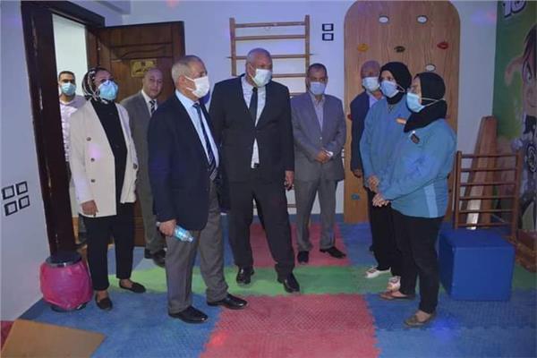 «رئيس الأكاديمية العربية» يزور مركز «حسن حلمى» لتأهيل ذوى الاحتياجات الخاصة 