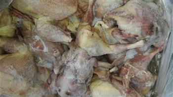   ضبط ٧٥٠كيلو لحوم دجاج فاسدة بإحدى المطاعم فى الدقهلية