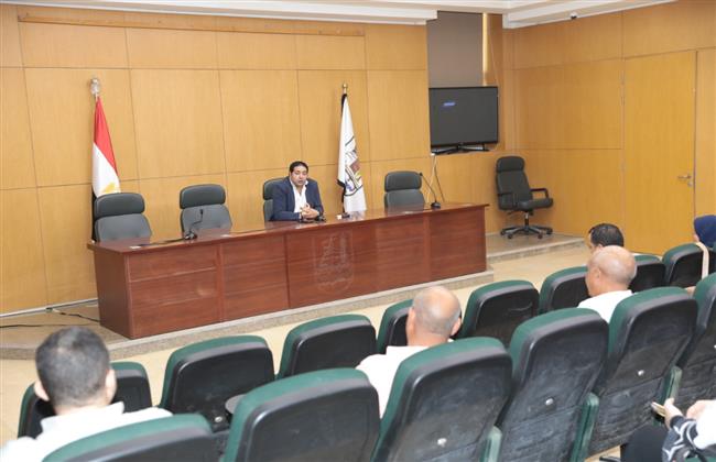 «نائب محافظ بني سويف» يتابع البرنامج التدريبي لبناء صف ثاني من القيادات