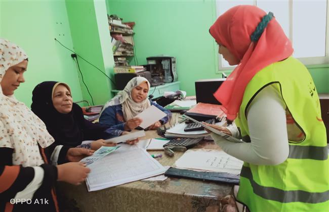 قافلة جامعة جنوب الوادي توقع الكشف علي 43 حالة بقرية الترامسة