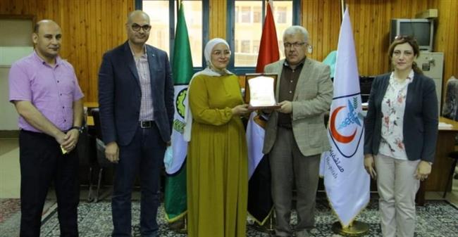 «المستشفيات الجامعية» بالمنوفية تكرم القائمين علي وحدة التدريب و التعليم الطبي