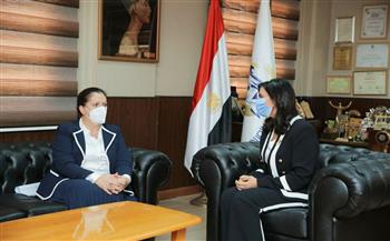   د.خالدة بوزار:  تشيد بدعم الرئيس السيسي لملف تمكين المرأة المصرية