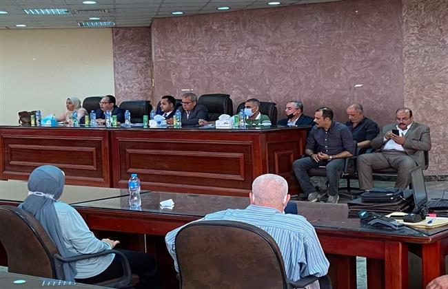 بيع 4 محال تجارية وصيدلية فى مزاد علنى بالعبور الجديدة