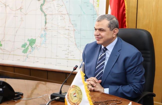 القوى العاملة: تعيين ١٢٠٨ شاباً بالبحر الأحمر