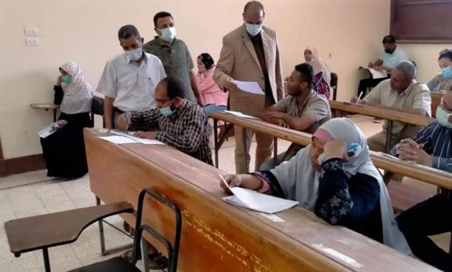 بدء إمتحانات الفصل الدراسى الثانى بمعهد البحوث والدراسات الإفريقية 