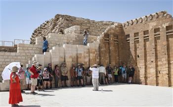  وزير الآثار يفتتح مشروع ترميم مقبرة الملك زوسر الجنوبية في سقارة