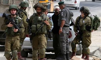   الاحتلال يعتقل 14 فلسطينيا في الضفة الغربية