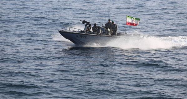مخبر: مجموعة البحرية الإيرانية 75 تحمل رسالة إلى دول الجوار