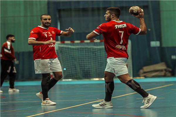 «رجال يد الأهلي» يفوز على البنك الأهلي في الدوري