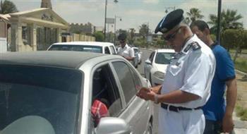 سحب 3022 رخصة سيارة لعدم تركيب الملصق الإلكتروني