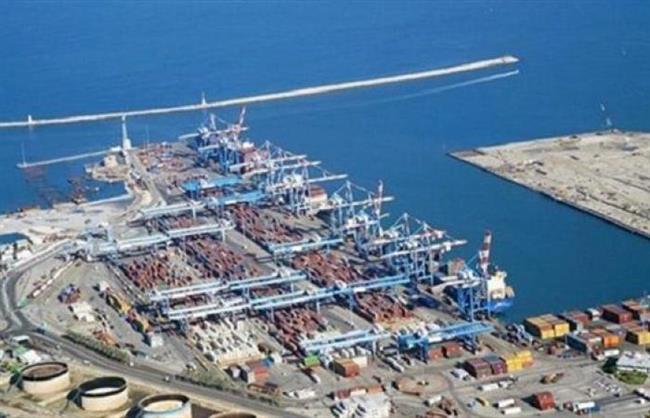 تداول 310 شاحنات و6 آلاف طن بضائع عامة بموانئ البحر الأحمر