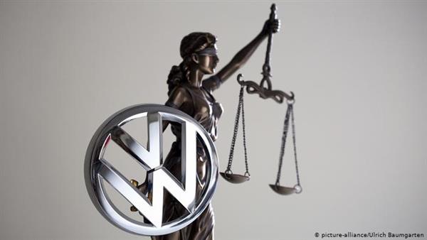 محاكمة 4 متورطين في فضيحة العوادم بشركة فولكسفاجن الألمانية