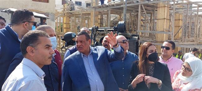 محافظ البحيرة يتفقد بعض الأعمال الجارى تنفيذها بدمنهور