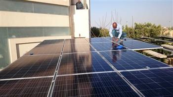   مصر توقع اتفاقا لإنشاء خمس محطات طاقة شمسية فى الجزائر