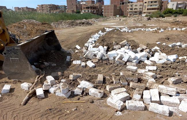 إزالة 102 حالة تعد على أملاك الدولة بالمنيا