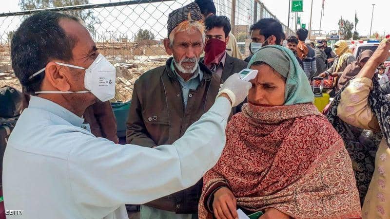 باكستان تسجل 2580 إصابة جديدة بفيروس كورونا و71 وفاة