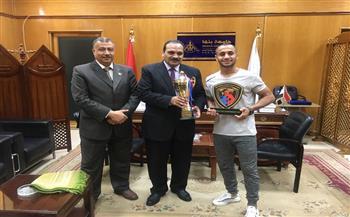طالب بجامعة بنها يفوز ببطولة النخبة الدولية للمواي تاي بالعراق