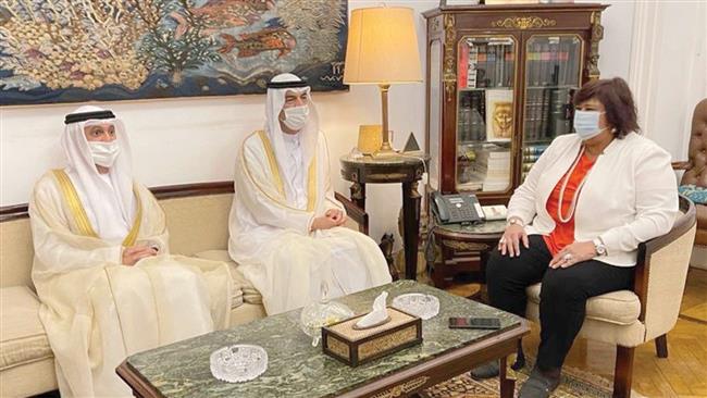 في احتفال بالمجلس الاعلي للثقافة.. عبد الدايم والعويس  يحتفيان ب٤ مبدعين مصريين بعد تكريمهم فى ملتقى الشارقة ل