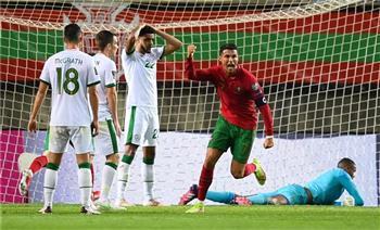 شاهد: رونالدو يضرب لاعب إيرلندا
