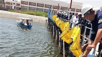   «مياه أسيوط» .. تدعم 5 محطات بالحواجز لمنع حدوث أي تسرب «مواد بترولية من السفن»
