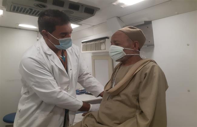 محافظ بني سويف توقيع  الكشف وتوفير العلاج لـ 1600مواطناُ 