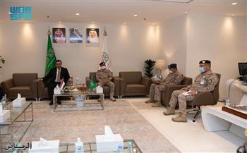   قائد القوات المشتركة السعودي يلتقي رئيس مجلس الوزراء اليمني