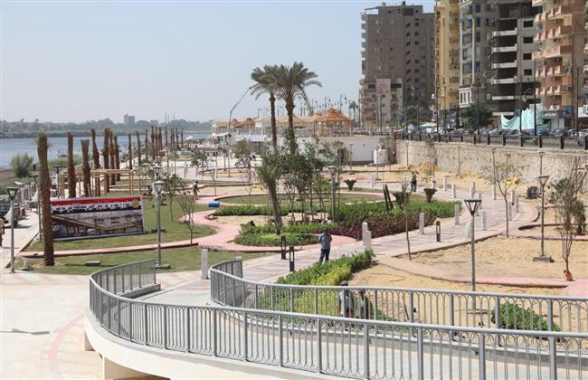 «غنيم» يتفقد الأعمال النهائية من مشروع تطوير الجزء السفلى من الكورنيش