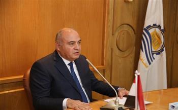 شباب «القارة» بقنا يرسلون برقية شكر للمحافظ بعد الاستماع لشكواهم