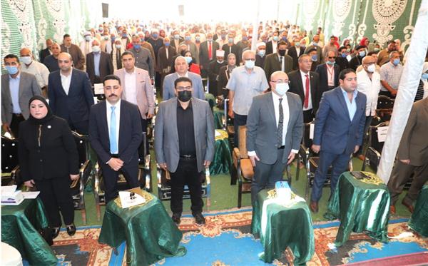 «غنيم» يستهل المؤتمر الثاني لشباب القرية بدقيقة حداد على روح المشير طنطاوى