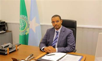   سفير الصومال يهنئ الذويخ والبكر بمناسبة عيد التحرير الكويتي