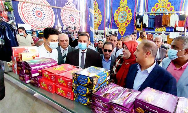 محافظ البحيرة يفتتح معرض اهلا بالمدارس بأبو حمص