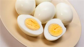   هل يسبب أكل البيض بشكل يومي خطورة للجسم؟