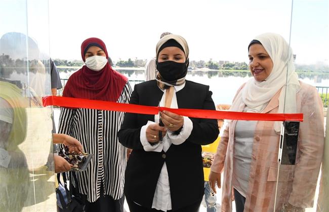 بالصور افتتاح معرض المنتجات اليدوية بنادى قنا الرياضى