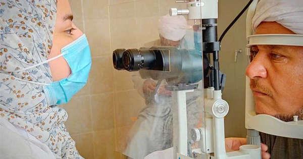 الكشف والعلاج على 550 حالة بقافلة جامعة المنيا بـ«قرية الكمال»