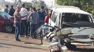 تصادم سيارة أجرة بأخرى فى قنا ووقوع مصابين