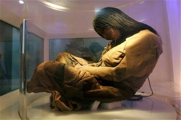 العثور على مومياء عمرها 500 عام فى جبال الأنديز