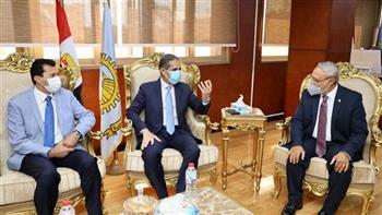 محافظ الغربية ورئيس جامعة طنطا يستقبلان وزير الشباب والرياضة