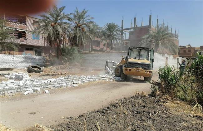 إزالة 110 حالات تعد ضمن الموجة 18 لإزالة التعديات بمحافظة سوهاج