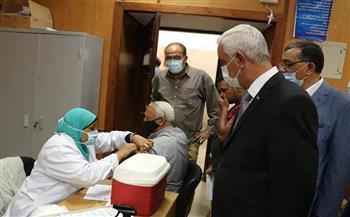 بدء الكشف الطبى والتطعيم بلقاح كورونا بجامعة المنوفية