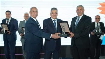 الأكاديمية العربية تحصد جائزة التميز العلمي في اليوم البحري العالمي
