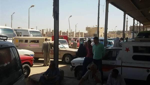 أبو سمنة يتواصل مع نائب محافظ الفيوم لحل مشكلة موقف طامية 