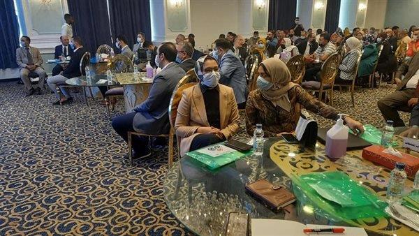 نائب محافظ الوادي الجديد تشارك في ورشة عمل المراكز التكنولوجية المتنقلة 