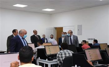 رئيس جامعة الدلتا التكنولوجية يفتتح قاعة الاختبارات الإلكترونية