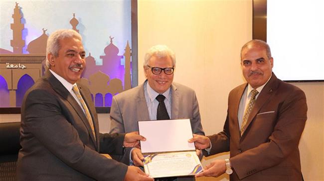 رئيس جامعة الأزهر يكرم أعضاء هيئة التدريس لإسهاماتهم في رفع التصنيف